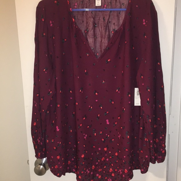 Old Navy Tops - NWT Old Navy Blouse